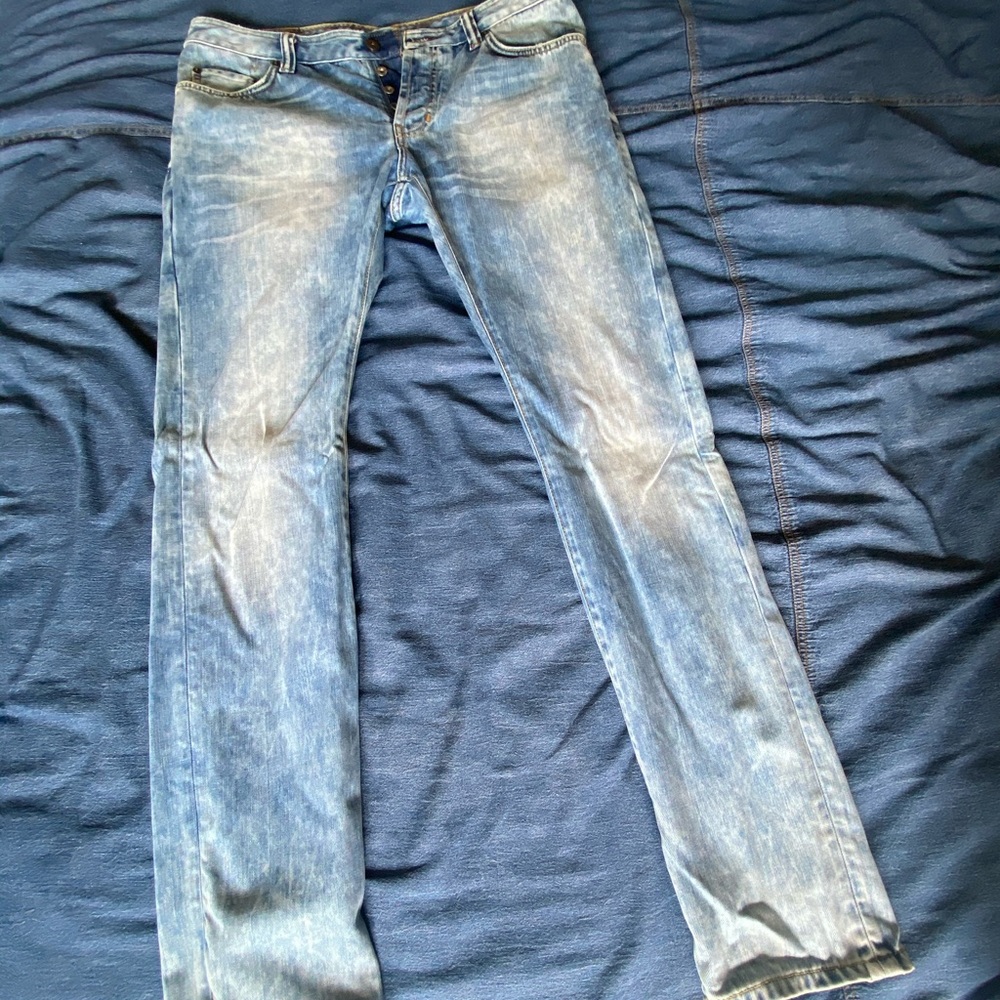 Skinny Light Wash Jeans!